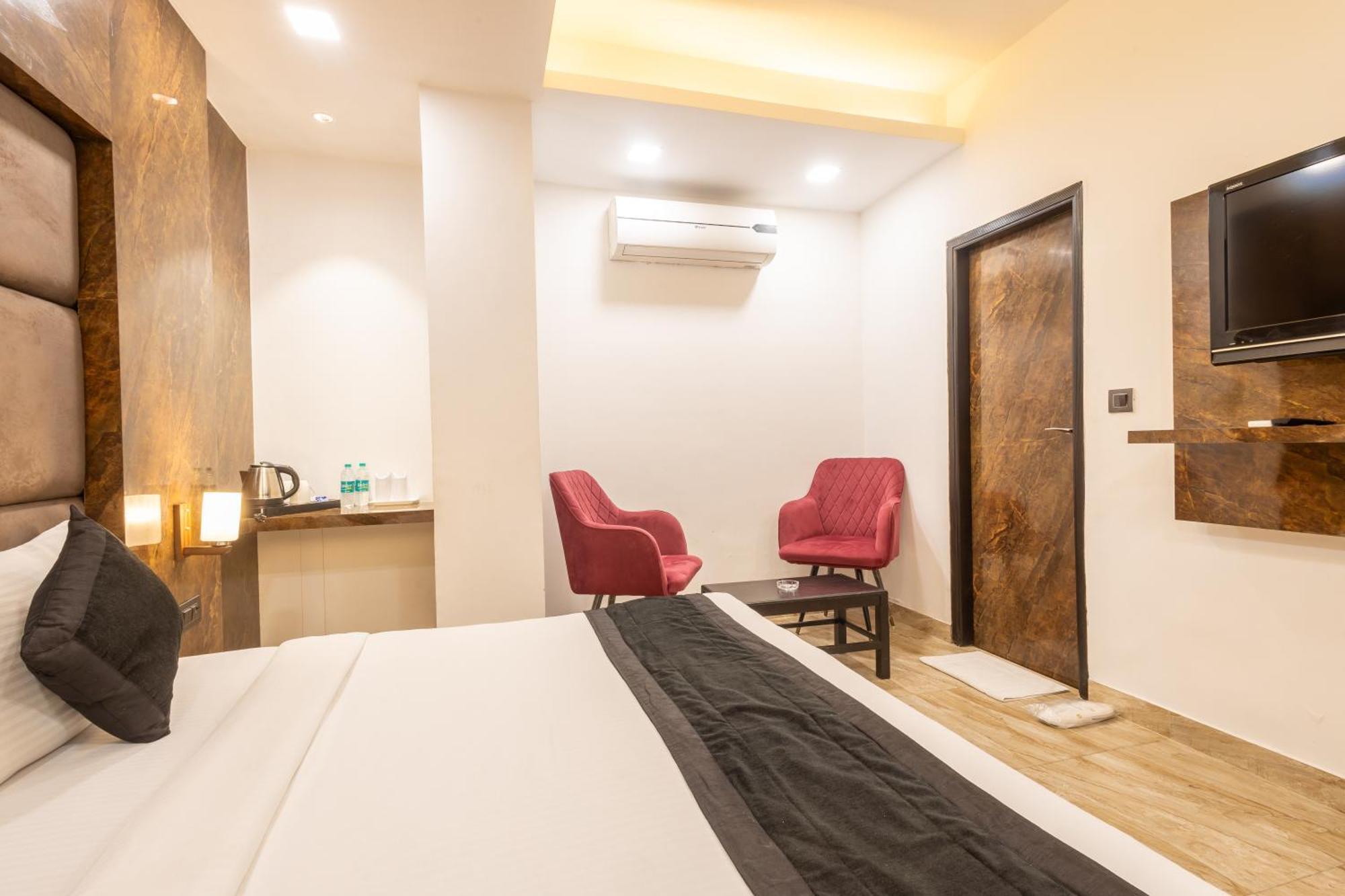 Hotel Cosmo Near Blk Hospital Karol Bagh 德里 外观 照片