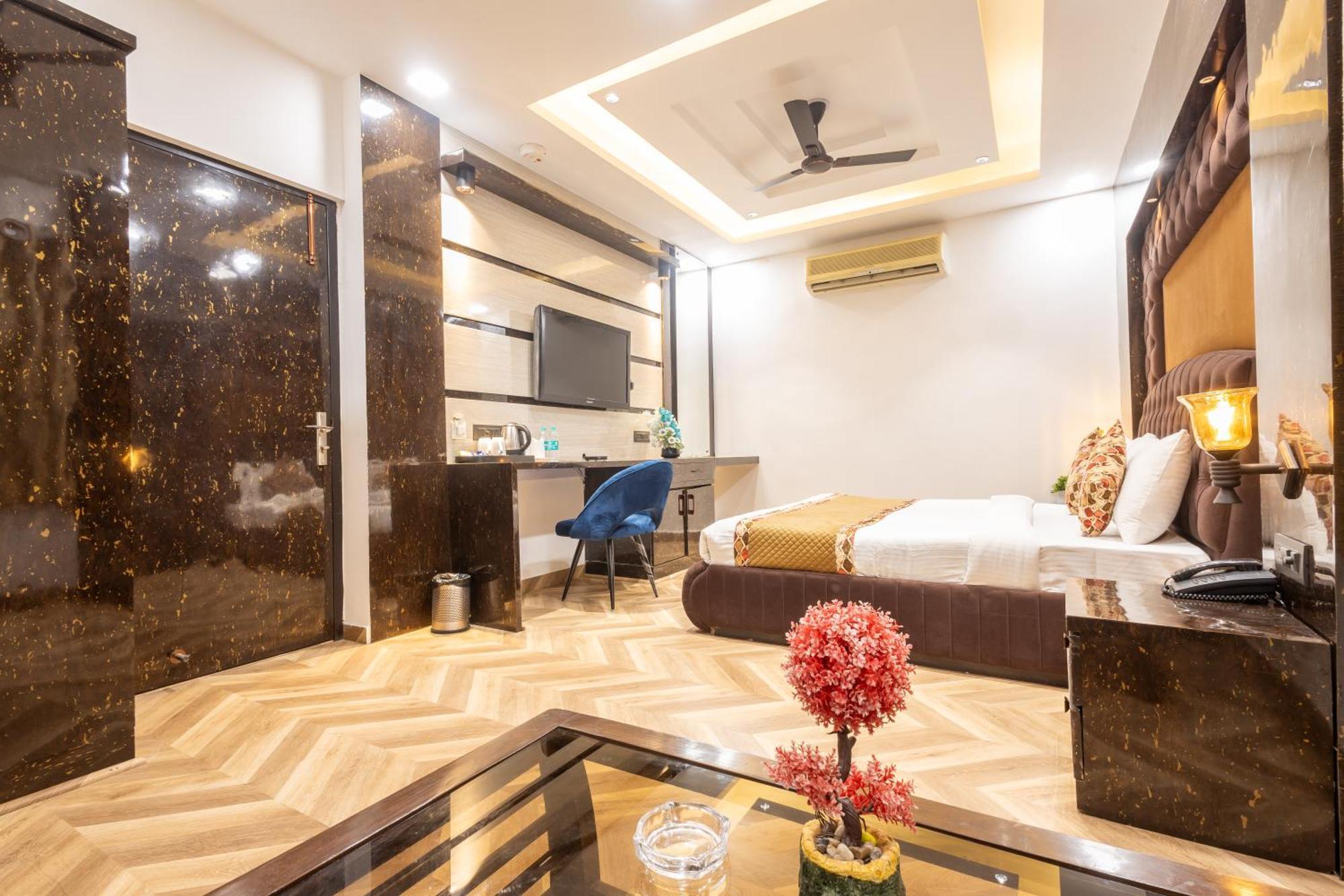 Hotel Cosmo Near Blk Hospital Karol Bagh 德里 外观 照片